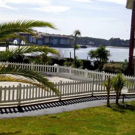 à Côté Marin De Port D'albret