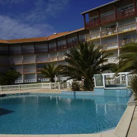 à Côté Marin De Port D'albret *